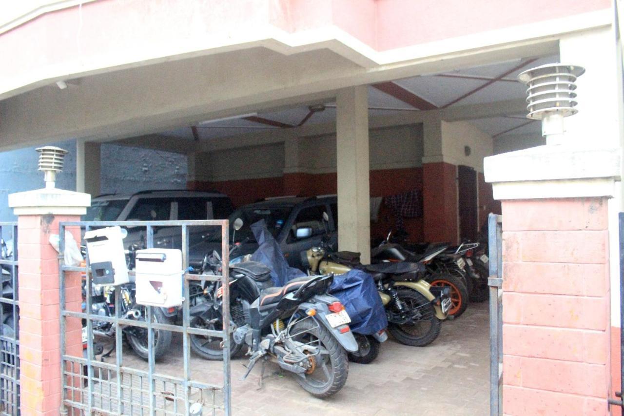 Vadapalani House * Chennai